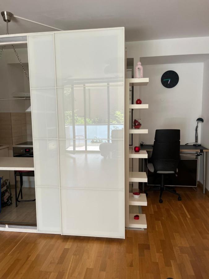 Apartament 2 Camere Nordului ブカレスト エクステリア 写真