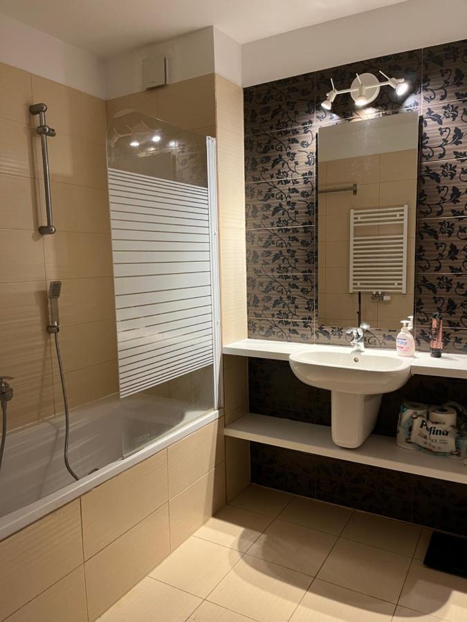 Apartament 2 Camere Nordului ブカレスト エクステリア 写真